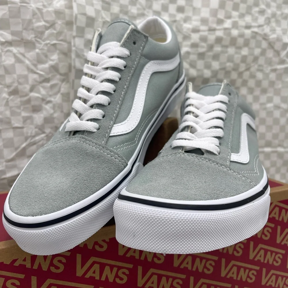Vans WMNS Old Skool
Color Theory Pure Grey
VN000CR5EPO Sneakers - Picture 4 of 16